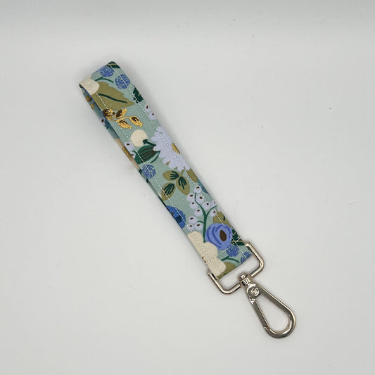 Key Fob Wristlet in Vintage Blossom