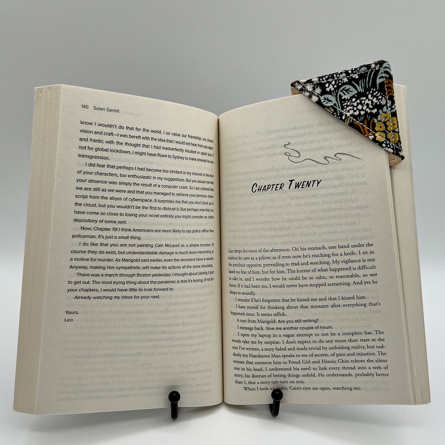 Reader Travel Set in Dark Meadow