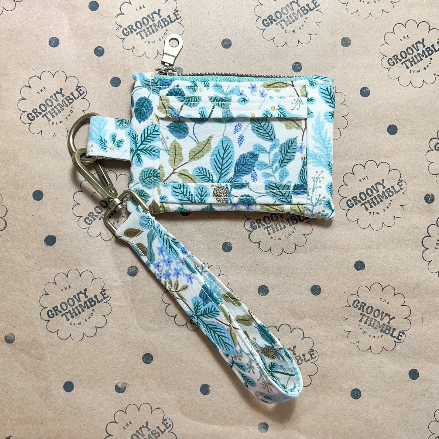 Wristlet Wallet in Verte