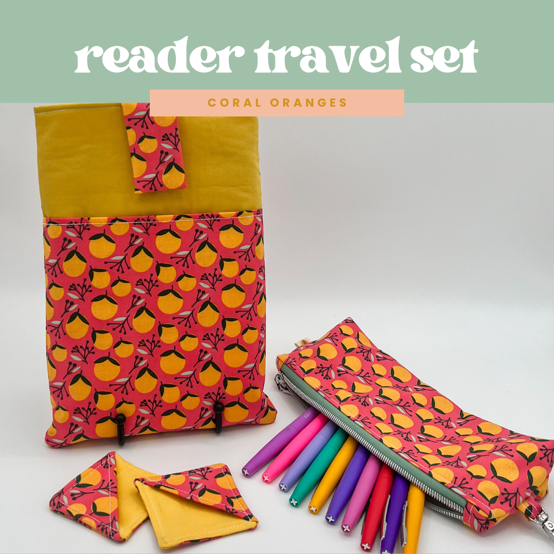 Reader Travel Set in Coral Oranges