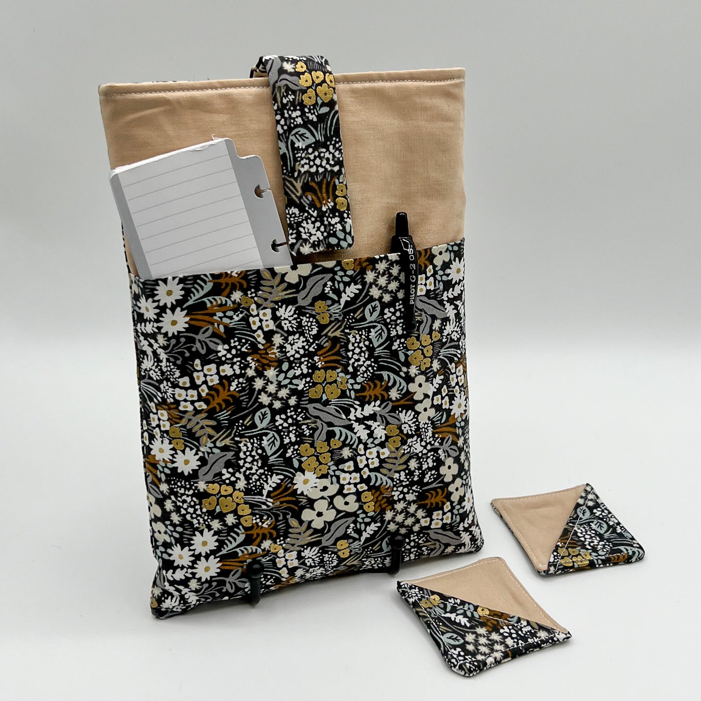 Reader Travel Set in Dark Meadow