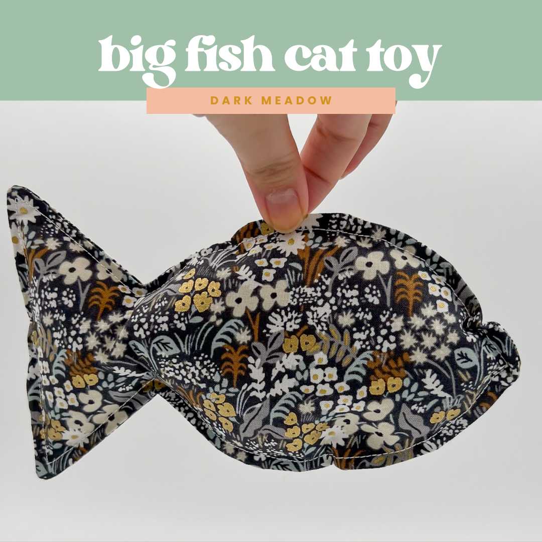 Big Fish Crinkle Cat Toy in Dark Meadow