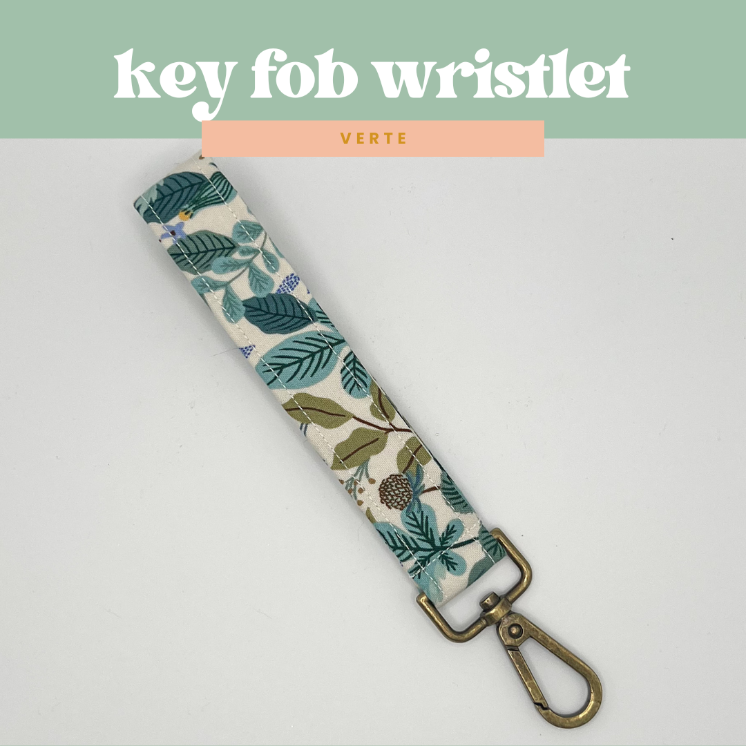 Key Fob Wristlet in Verte